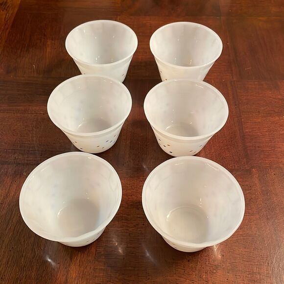 Vintage Pyr-o-Rey Dynaware Milk Glass Blue and Orange Diamond Custard Cups - Picture 2 of 6